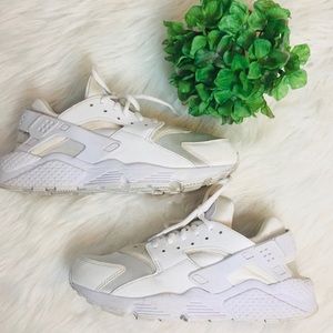 Huaraches woman’s beige and white